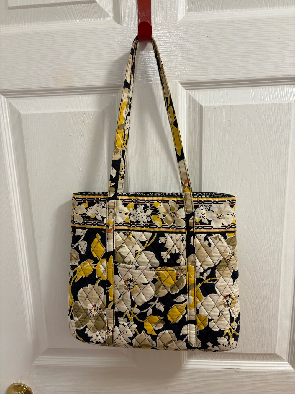 quilted cotton Vera Bradley Tote in the retired Dogwood pattern